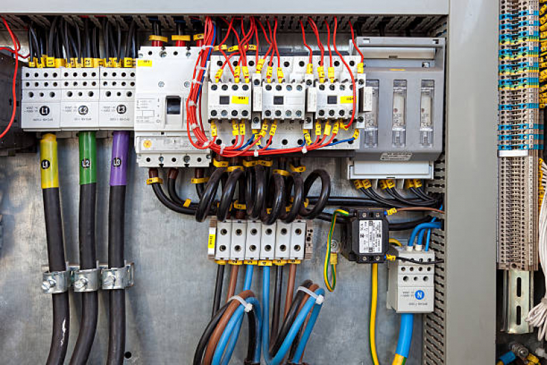 Comandos elétricos residenciais
